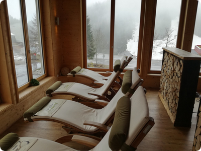 Beste Erholung im Waldhotel am Notschrei - Neue Hubertus-Lounge