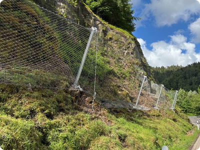 Felssicherungsarbeiten an der Bundesstraße 317 vor Ende