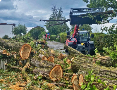 Über 120 Einsatzstellen nach Unwetter - Bahnverkehr beeinträchtigt