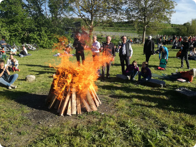 Erfolgreiche Pfingsttage am Attilafelsen mit Pfingstfeuer