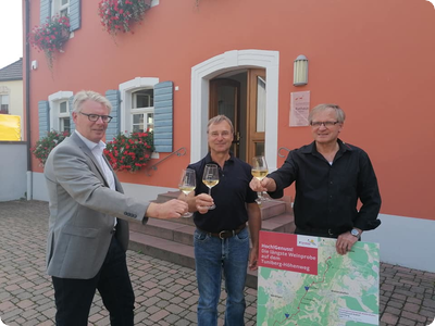 Längste Weinprobe auf dem Tuniberg-Höhenweg geht in Verlängerung