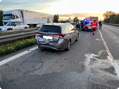 13 Verletzte nach Verkehrsunfällen auf A 5