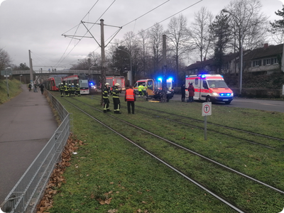 13 Verletzte nach Verkehrsunfall mit Straßenbahnen