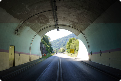 Schlossbergtunnel und Kirchbergtunnel vor Modernisierung